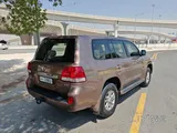 تويوتا لاند كروزر GXR 2010 - محرك V8 موثوق و7 مقاعد